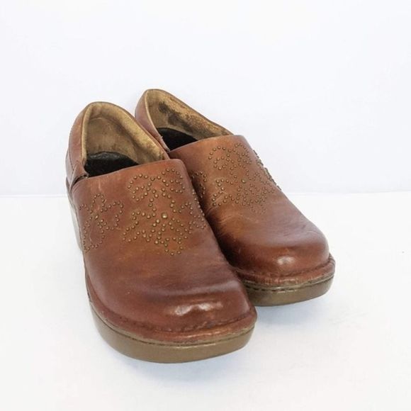 Ariat Shoes - Ariat Brown Leather Expert Clogs Gold Detail 7
